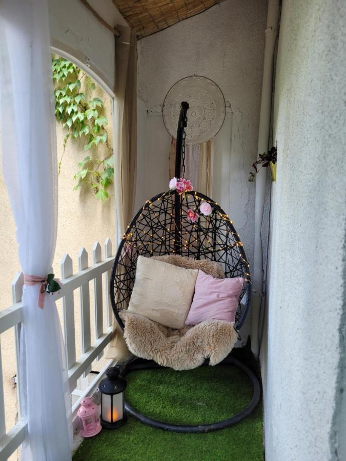 세러스 La Reyniere B&B 외부 사진