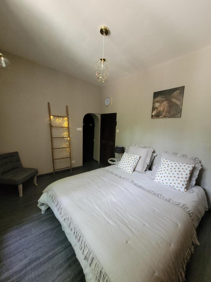 세러스 La Reyniere B&B 외부 사진
